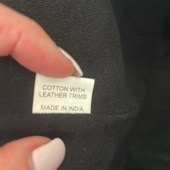 Sugar Scull Tote - Picture 7 of 11